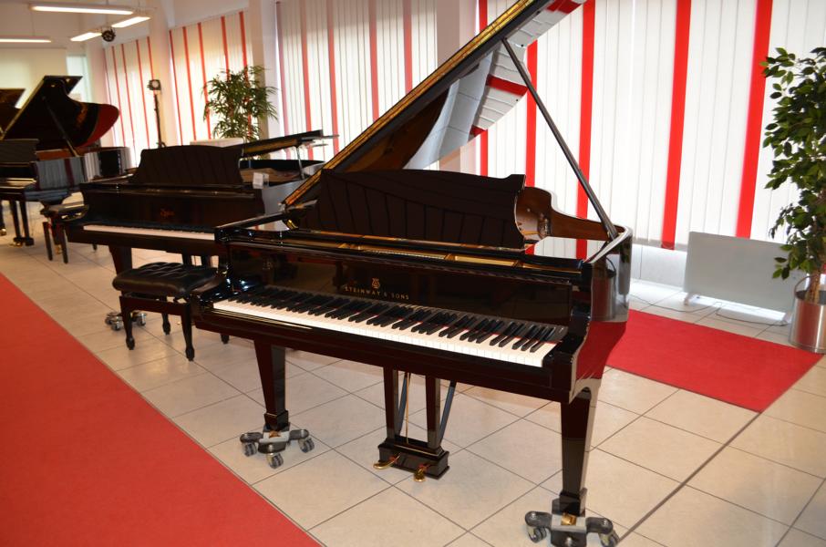 Steinway Modell O-180 (31) Steinway Modell O-180 (31)