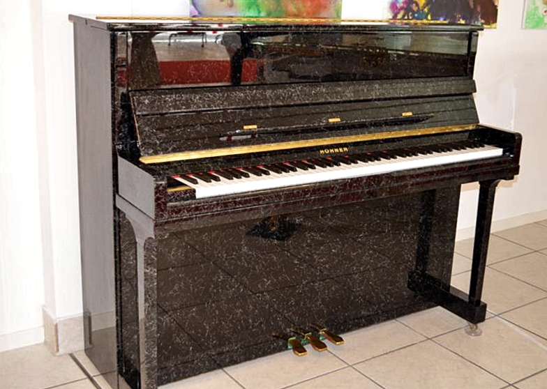 Hohner Klavier Marmorisiert Pianohaus Maintal (19) Pianohaus Maintal